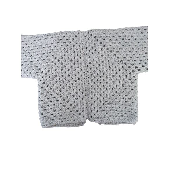 Child's crochet sweater - Picture 3 of 4